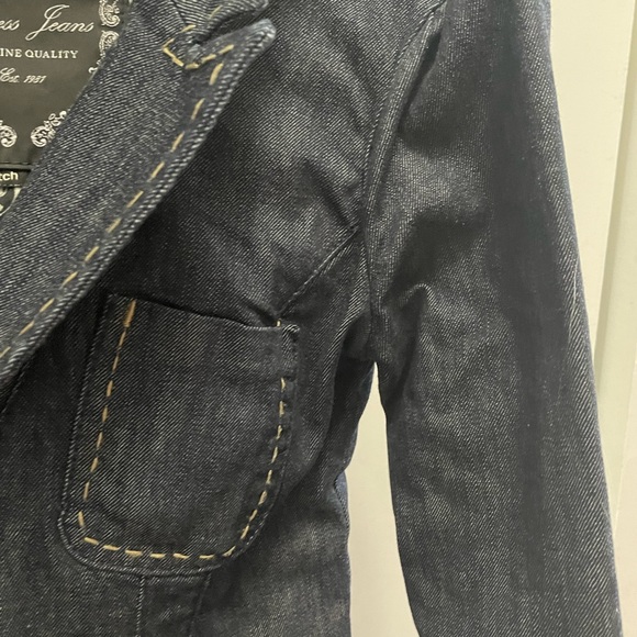Guess denim blazer. - Picture 4 of 9